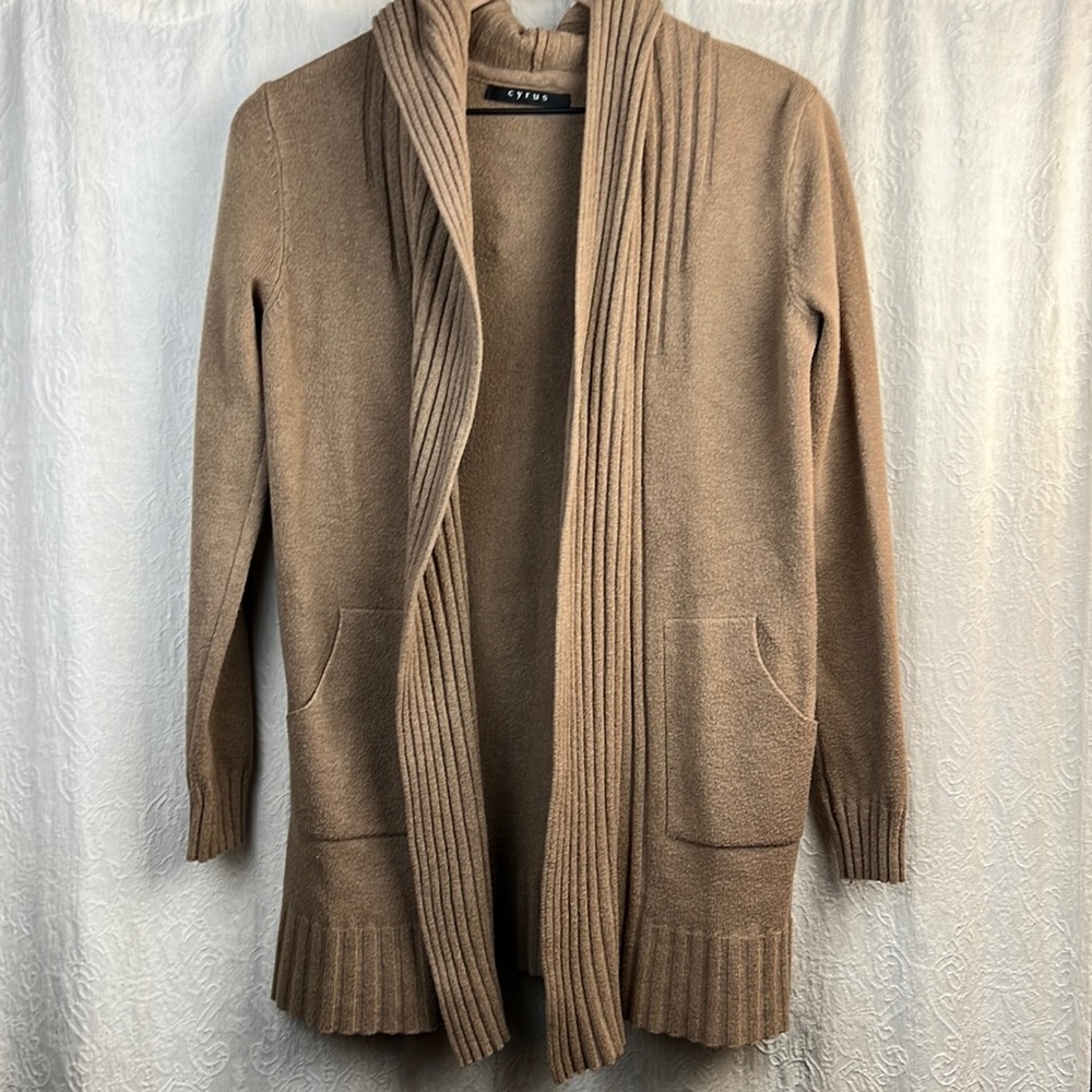 Cyrus Hooded Sweater Camel Size Small